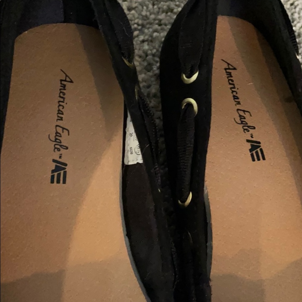 Flats - Picture 2 of 3